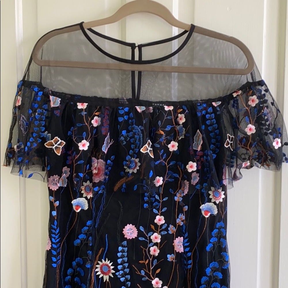 Tahari ASL embroidered mesh dress Size 2